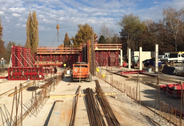 Bayreuth Youth Hostel takes shape